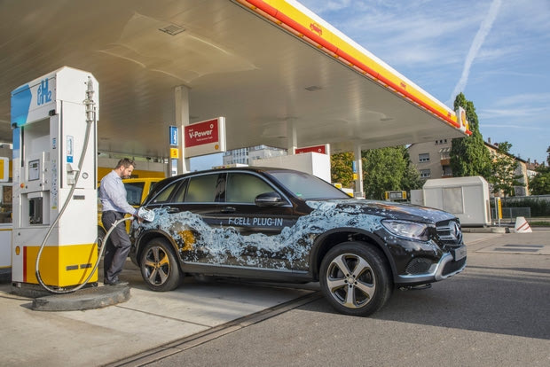 Στηρίζει τα εναλλακτικά καύσιμα η Mercedes