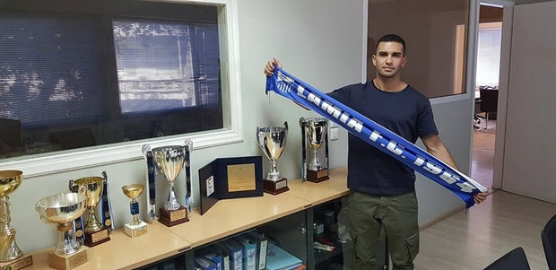 Υπέγραψε στη Λαμία ο Λινάρδος