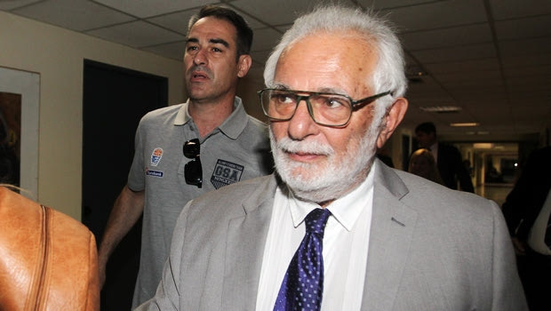 Τσαγκρώνης: “Σε τραγικά διλήμματα οι παίκτες, αν επιμείνει η EuroLeague”