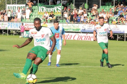 Χατ-τρικ ο Σισέ με την Ιβερντόν