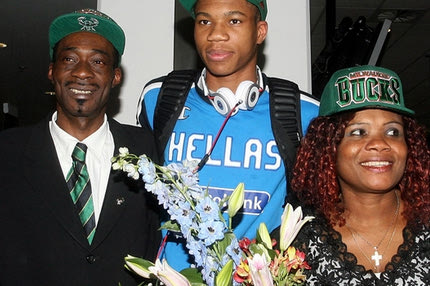 Πέθανε ο πατέρας των Αντετοκούνμπο