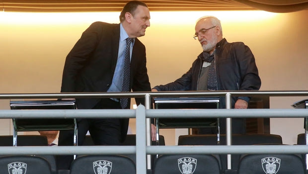 Πρόεδρος Super League για πανό κατά Σαββίδη: “Εμετός, αηδία, θλίψη”