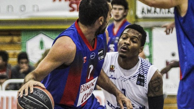 Airball ο Στέιντλ, νίκη για τον Κόροιβο