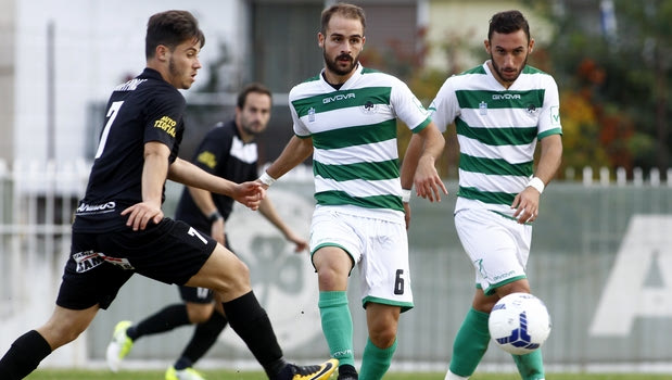 Οι 40 παίκτες του Αχαρναϊκού που έμειναν ελεύθεροι