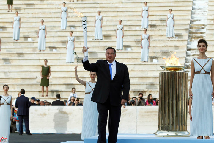 Παραδίδεται η Ολυμπιακή Φλόγα