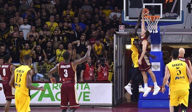 Απίστευτο ματς, απίστευτη ΑΕΚ