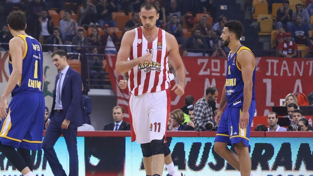 Σέντερ σαν τον Μιλουτίνοφ δεν υπάρχουν πλέον στην EuroLeague