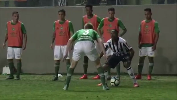 Η διπλή πρόκληση του Ρομπίνιο στους παίκτες της Σαπεκοένσε