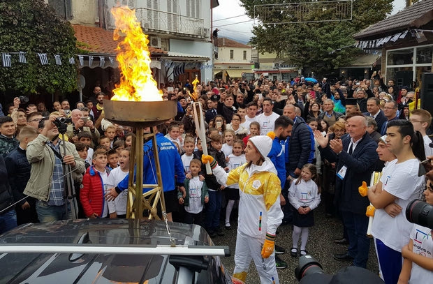 Ούτε η βροχή εμπόδισε το ταξίδι της Φλόγας