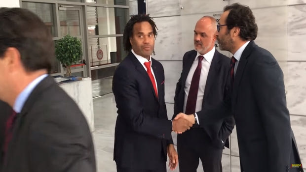 Ο “Μαδριλένος” Καρεμπέ υποδέχεται τη διοίκηση της Μπαρτσελόνα