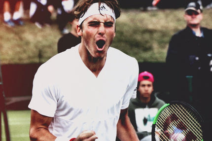 Ο Στέφανος Τσιτσιπάς θα σε κάνει να παίξεις τένις