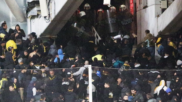 Ο Ολυμπιακός ζητά αφαίρεση βαθμών της ΑΕΚ για τα επεισόδια
