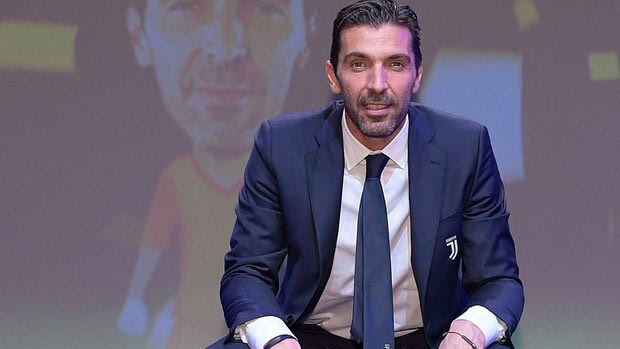 Μπουφόν και Σάρι τα βραβεία των κορυφαίων για το 2017