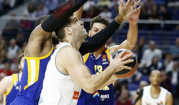 Πάτησε πάλι στην κορυφή ο Ρέγιες