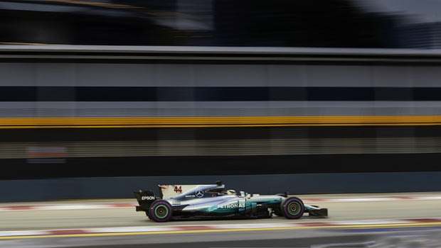 GP Άμπου Ντάμπι (FP2): Πρωτιά με ρεκόρ για Hamilton