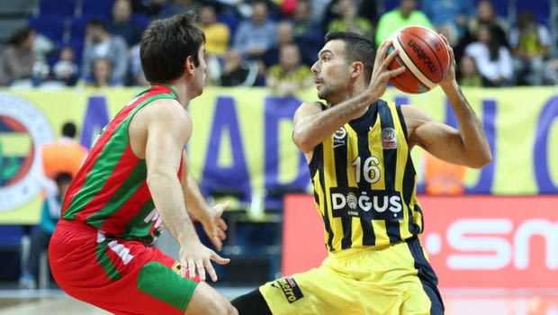 Διέλυσε την Καρσίγιακα η Φενέρμπαχτσε με double-double του Σλούκα!