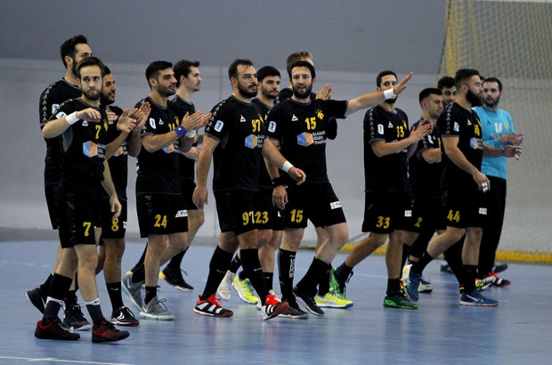 Εύκολα όλα τα φαβορί