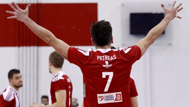 Προβάδισμα πρόκρισης ο Ολυμπιακός, 3-0 σετ την Τουρ