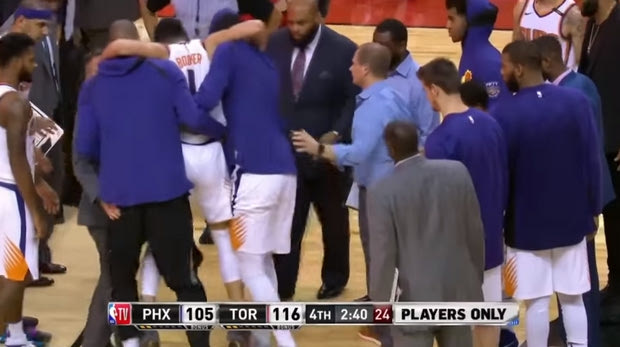 “Παγωμάρα” στην όψη του τραυματισμού του Devin Booker των Suns