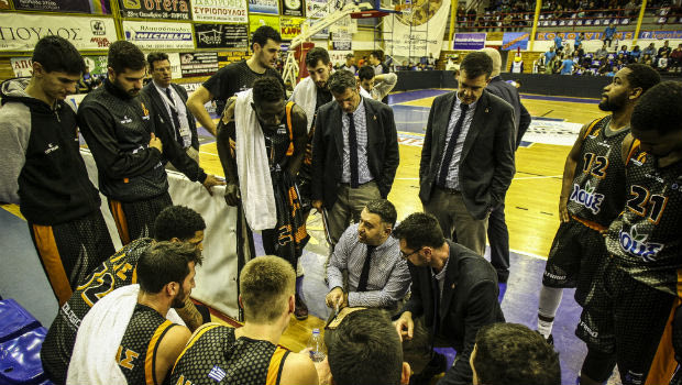 Γιατράς: “Είμαστε ηλίθιοι”