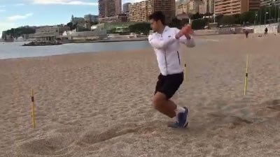 Ο Τζόκοβιτς εξασκείται στην άμμο!