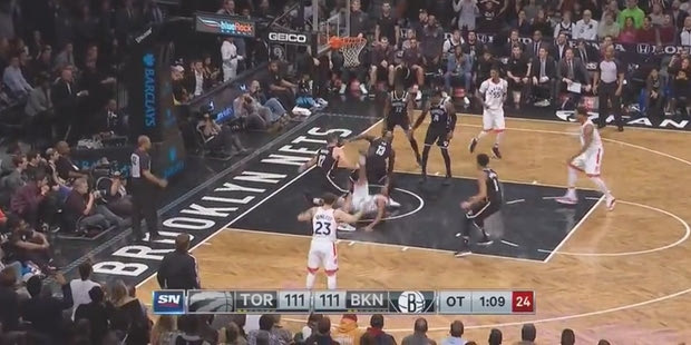 Τρομακτική πτώση του Kyle Lowry στο παρκέ