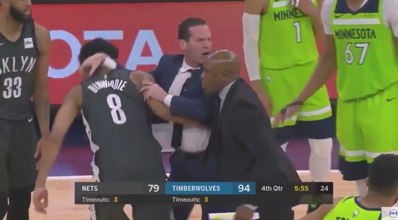 Αποβλήθηκε ο προπονητής των Nets και πήγε να κυνηγήσει τον διαιτητή!