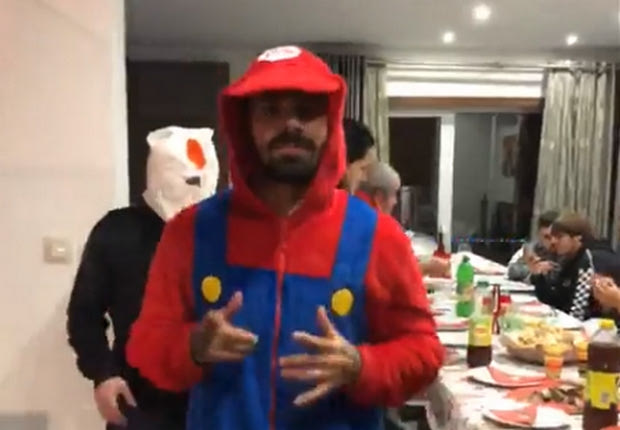 Ο Μασάδο τα “σπάει” με “αμπάρες”, Κιάμο και Despacito!