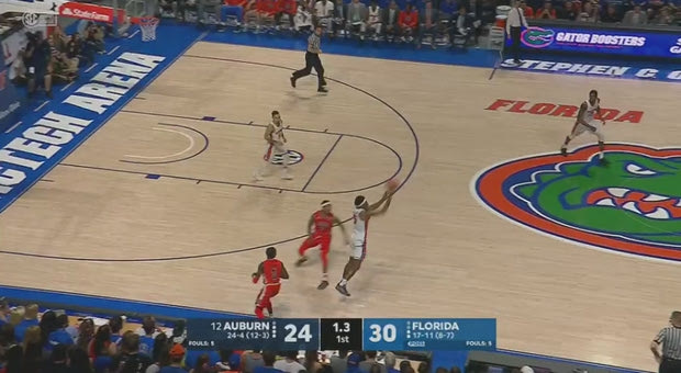 Απίστευτο καλάθι από τα 20 μέτρα στο NCAA!