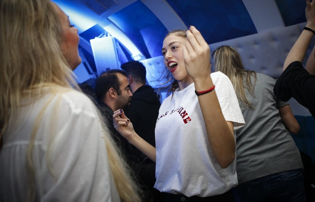 Έτσι γλέντησαν το Κύπελλο τα κορίτσια του Ολυμπιακού