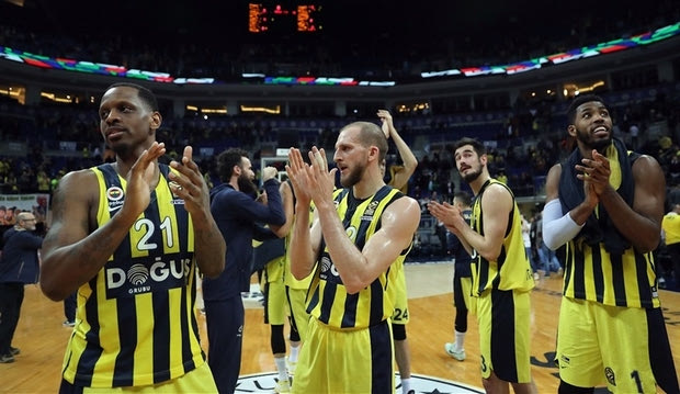 Η Φενέρμπαχτσε γύρισε τον διακόπτη
