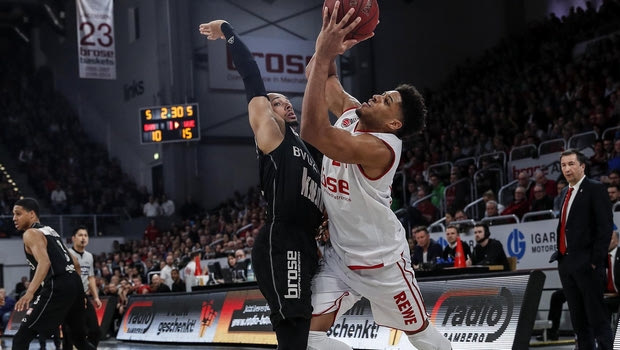 Ανατροπή και νίκη για Μπάμπεργκ