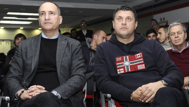 “Ρώτησα τον Μιλόγεβιτς αν τα δημοσιεύματα είναι αληθή”