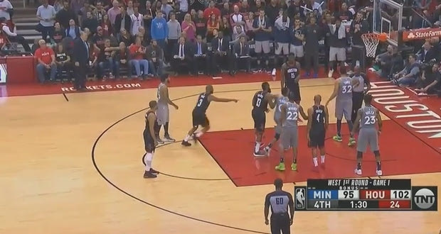 Τρελή φάση στο Rockets-Wolves!