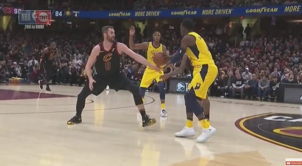 “Γύρισε” τον αριστερό του αντίχειρα ο Kevin Love