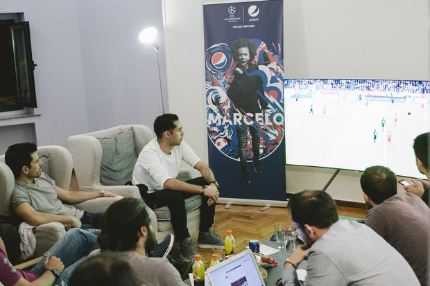 Βασίλισσα για τελικό στο House Twenty Four!