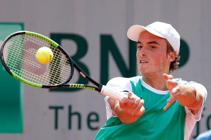 Στα προημιτελικά του Barcelona Open ο Τσιτσιπάς