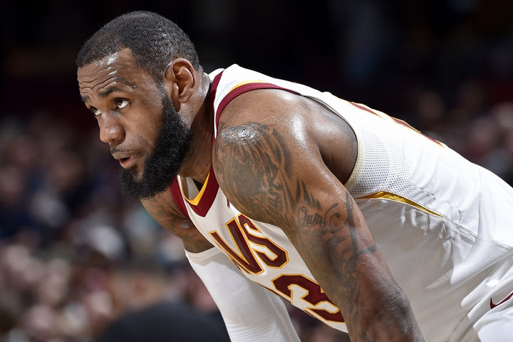 Παπούτσια αξίας 100.000 δολαρίων για τον LeBron James!
