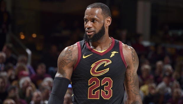 Ο LeBron James έβαλε 15 τρίποντα στη σειρά!