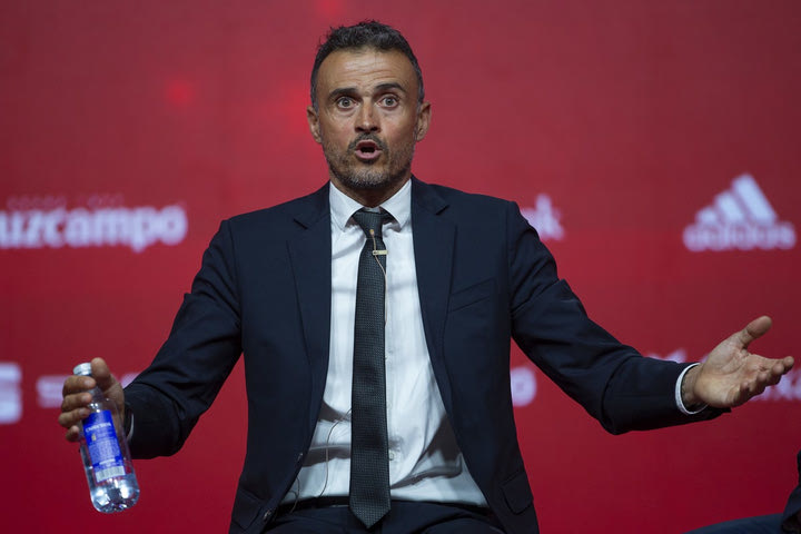 Euro 2020: Έξαλλοι στην Ομοσπονδία της Ισπανίας με την υπουργό υγείας της χώρας