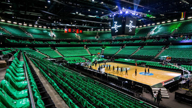 Καταπράσινη η Zalgirio Arena