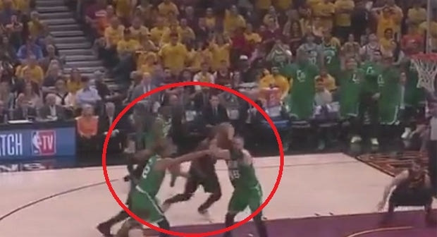 Πολύ γέλιο: Ο Baynes ξέχασε πως έπρεπε να σουτάρει!