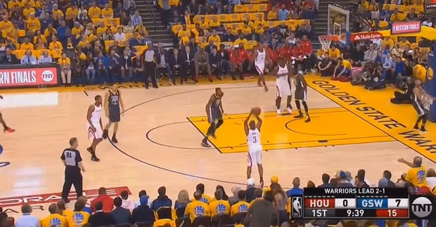 Το χειρότερο flopping της χρονιάς από τον Curry!