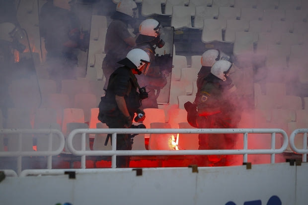 Έγιναν 14 συλλήψεις στον τελικό ΑΕΚ – ΠΑΟΚ