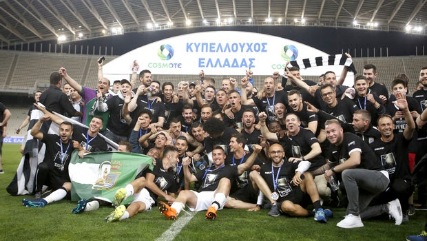 “Τιναφτόρε… τιναφτόρε… Κύπελλο”