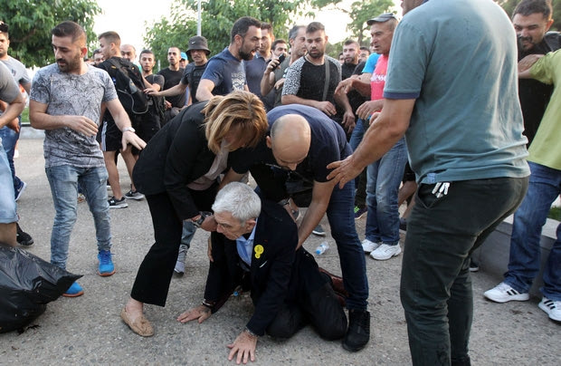 Ο Συναδινός συνδέει την επίθεση στον Μπουτάρη με συνδέσμους οπαδών