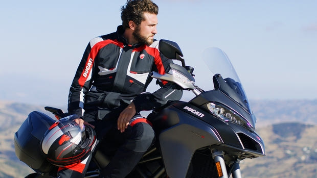 “Πάρε κόσμε” από την Ducati