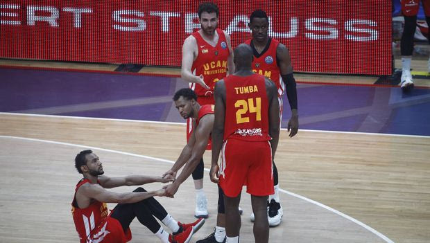 GM της Μούρθια: “Όλοι ξέρουμε το επίπεδο των διαιτητών του BCL”