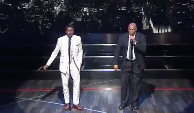 Ο Barkley και ο Oladipo τραγουδούν “New York, New York”!