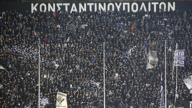 Συνθήματα οπαδών του ΠΑΟΚ στην Τούμπα: “Να ‘τοι οι πρωταθλητές”